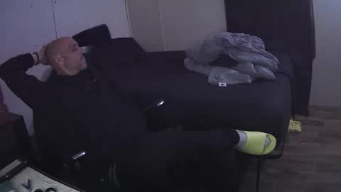 Muffdiver online show from 03-28-26, 02:33