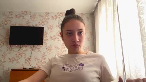 Snapshot of muibuzick chatting on 02-22-26, 07:08 Tia online show from 02-22-26, 07:08