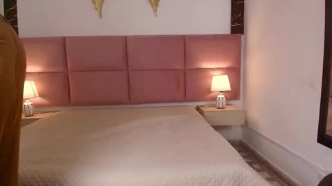 Muller Asher online show from 10-31-25, 10:44