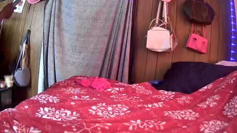 mumnxdor online show from 04-03-26, 03:43