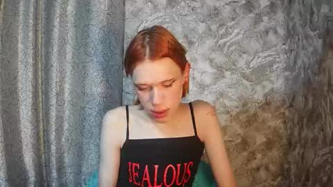 Snapshot of mun_poli chatting on 12-20-25, 11:01 Polik online show from 12-20-25, 11:01