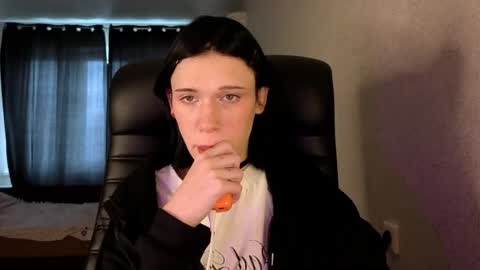 Polik online show from 04-22-26, 06:49