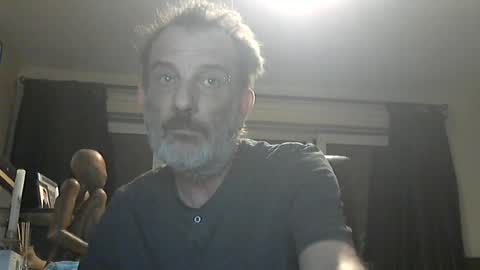 Snapshot of munch10 chatting on 08-02-26, 09:13 munch10 online show from 08-02-26, 09:13