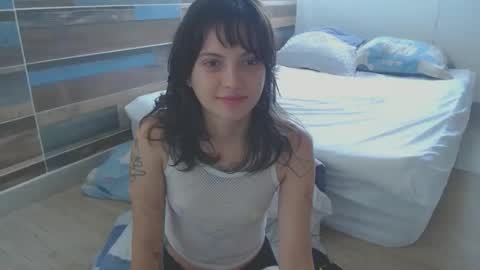   online show from 09-22-25, 05:48