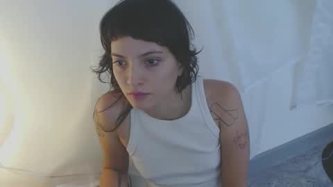 Snapshot of munchi_ chatting on 11-19-25, 04:51 online show from 11-19-25, 04:51