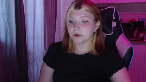 Milana online show from 06-04-26, 12:22