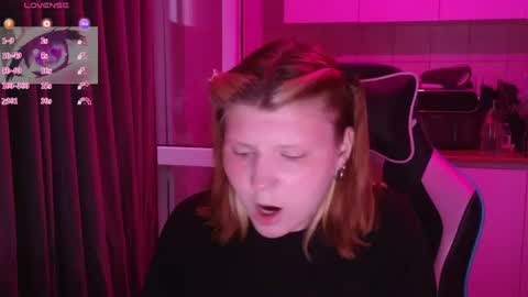 Milana online show from 06-16-26, 03:36