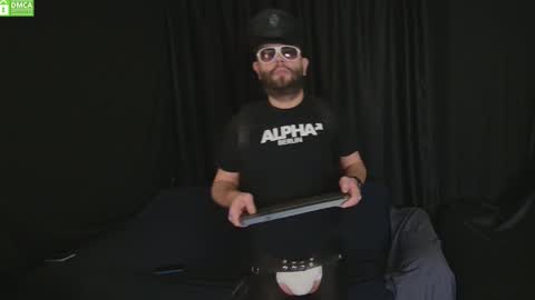 Snapshot of muratturkei chatting on 02-28-26, 10:33 MasterBros online show from 02-28-26, 10:33