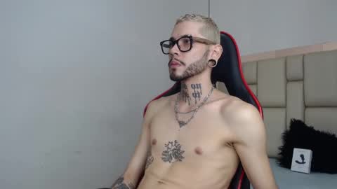 Snapshot of murdockh chatting on 01-08-25, 05:37 murdok online show from 01-08-25, 05:37