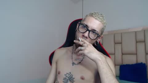 Snapshot of murdockh chatting on 01-17-25, 04:17 murdok online show from 01-17-25, 04:17