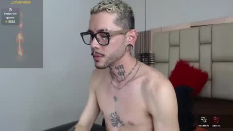 Snapshot of murdockh chatting on 02-12-25, 03:51 murdok online show from 02-12-25, 03:51