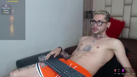 Snapshot of murdockh chatting on 02-12-25, 07:13 murdok online show from 02-12-25, 07:13