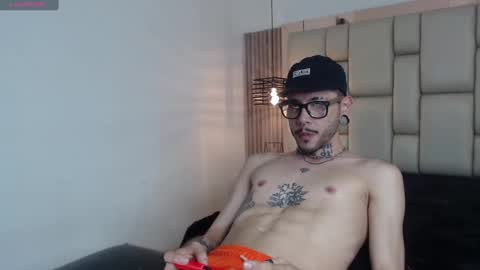 Snapshot of murdockh chatting on 02-13-25, 07:56 murdok online show from 02-13-25, 07:56