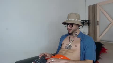 Snapshot of murdockh chatting on 03-08-25, 08:11 murdok online show from 03-08-25, 08:11