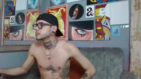 Snapshot of murdockh chatting on 09-17-25, 04:14 murdok online show from 09-17-25, 04:14