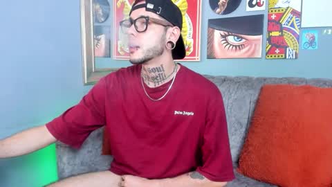 Snapshot of murdockh chatting on 11-25-25, 05:51 murdok online show from 11-25-25, 05:51