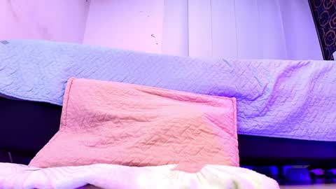 Snapshot of muriel_belovv chatting on 01-14-25, 03:01 Tell me Sofi online show from 01-14-25, 03:01
