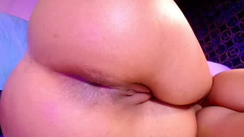 Snapshot of muriel_belovv chatting on 02-08-25, 06:22 Tell me Sofi online show from 02-08-25, 06:22