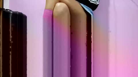 Muriel online show from 01-25-25, 01:43