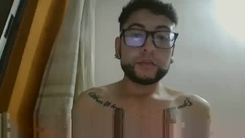 murphy585931 online show from 12-17-25, 03:23