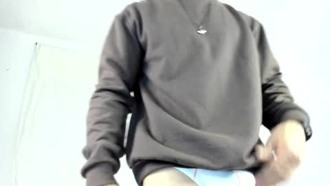 Snapshot of muscle_man07 chatting on 12-01-25, 02:55 Muscle Man online show from 12-01-25, 02:55