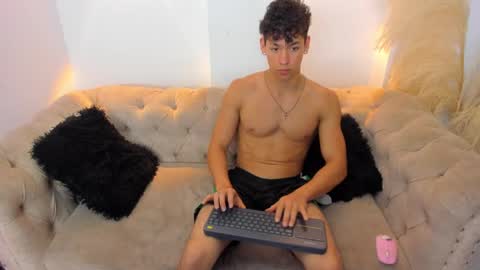 Snapshot of muscle_myke chatting on 12-04-24, 06:50 myke online show from 12-04-24, 06:50