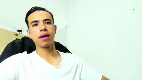 Snapshot of muscle_scott chatting on 09-15-25, 11:54 muscle scott online show from 09-15-25, 11:54