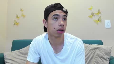 Snapshot of muscle_scott chatting on 10-01-25, 12:00 muscle scott online show from 10-01-25, 12:00