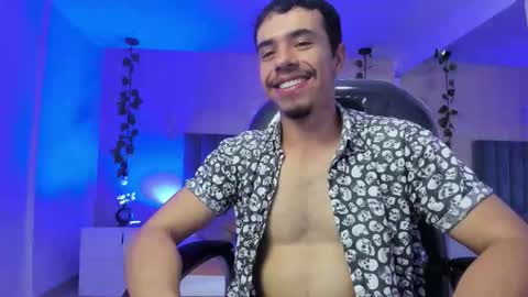 Snapshot of muscle_scott chatting on 01-09-26, 07:37 muscle scott online show from 01-09-26, 07:37