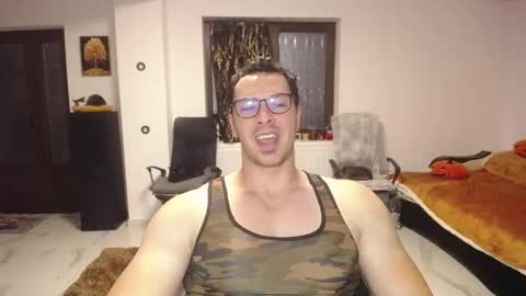 Snapshot of muscleaj69 chatting on 11-10-25, 05:23 AJ online show from 11-10-25, 05:23