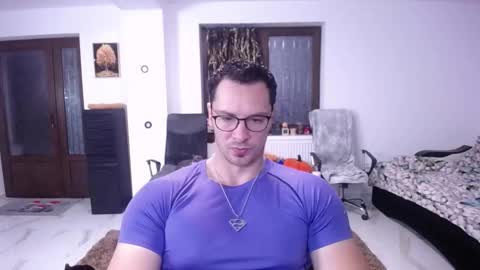 Snapshot of muscleaj69 chatting on 11-11-25, 03:45 AJ online show from 11-11-25, 03:45