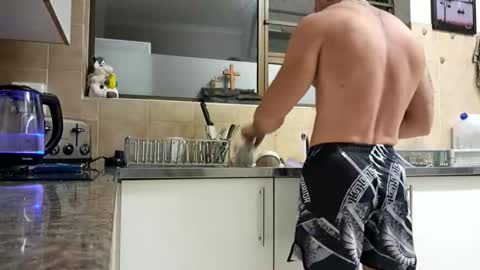 Snapshot of muscledaddy69s chatting on 04-27-26, 04:10 muscledaddy69s online show from 04-27-26, 04:10