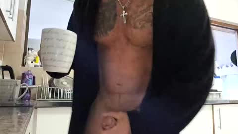Snapshot of muscledaddy69s chatting on 05-17-26, 05:49 muscledaddy69s online show from 05-17-26, 05:49