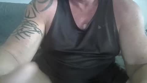 Snapshot of muscleddaddy chatting on 02-11-25, 05:40 Muscleddaddy online show from 02-11-25, 05:40