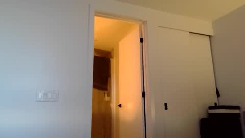 muscleedgernips online show from 09-20-25, 11:00