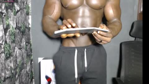 musclegod23 online show from 01-21-25, 11:24