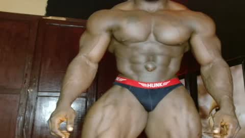 Snapshot of musclegodsammy23 chatting on 07-05-26, 01:34 musclegod23 online show from 07-05-26, 01:34