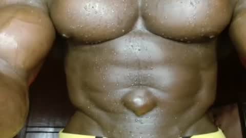 Snapshot of musclegodsammy23 chatting on 07-28-26, 07:39 musclegod23 online show from 07-28-26, 07:39