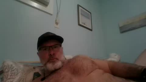 Snapshot of musclemeat41 chatting on 01-06-25, 05:16 musclemeat41 online show from 01-06-25, 05:16