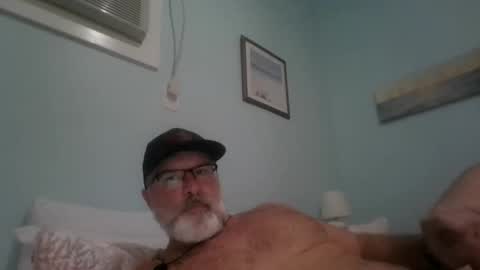 Snapshot of musclemeat41 chatting on 10-24-25, 06:37 musclemeat41 online show from 10-24-25, 06:37