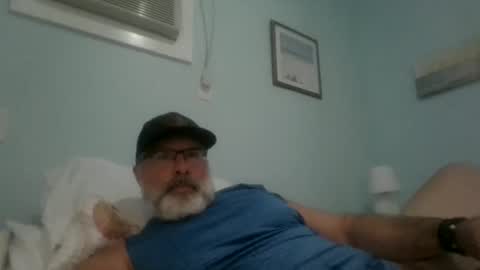 Snapshot of musclemeat41 chatting on 11-10-25, 07:02 musclemeat41 online show from 11-10-25, 07:02