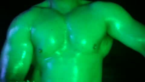Hulk Muscles - NEW ACCOUNT online show from 04-15-26, 09:59