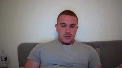 Snapshot of muscleshow00 chatting on 02-25-25, 07:47 muscleshow00 online show from 02-25-25, 07:47