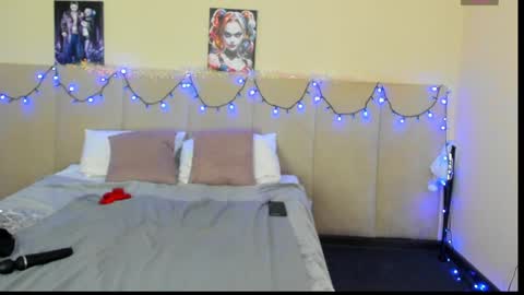 Snapshot of musclexxxbarbie chatting on 01-04-25, 08:59 Eva online show from 01-04-25, 08:59