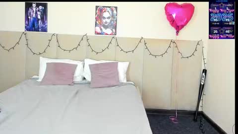 Snapshot of musclexxxbarbie chatting on 02-23-25, 04:02 Eva online show from 02-23-25, 04:02