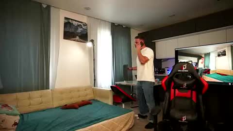 Ivan  online show from 06-24-26, 03:11