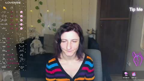 Snapshot of muse_kitty_jenia chatting on 01-18-25, 05:10 Jenya online show from 01-18-25, 05:10