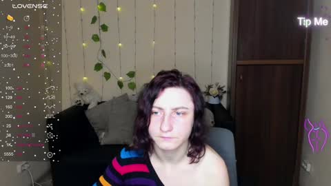 Snapshot of muse_kitty_jenia chatting on 01-25-25, 05:18 Jenya online show from 01-25-25, 05:18