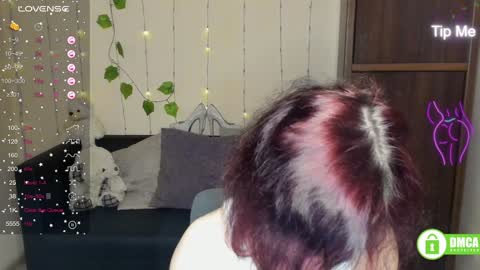 Snapshot of muse_kitty_jenia chatting on 02-05-25, 06:48 Jenya online show from 02-05-25, 06:48