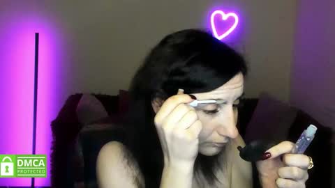 Snapshot of muse_kitty_jenia chatting on 11-21-25, 06:28 Jenya online show from 11-21-25, 06:28